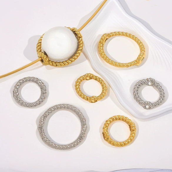 Stainless Steel Totem Pattern Double Hole Twist Bead Connecting Ring Rotating Jewelry Accessories With Electroplating