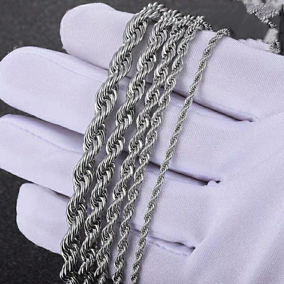 Stainless Steel Twist Necklace With Geometric Pattern Vacuum Plating Hardware Metal Hanging Chain