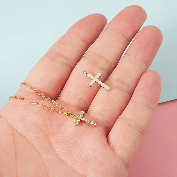 Stainless Steel Ushaped Diamond Cross Pendant Necklace Electroplated Unisex O Word Chain
