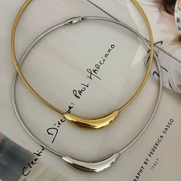 Stainless Steel Ushaped Elbow Necklace For Women With Snake Bone Chain And Electroplating Treatment