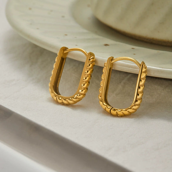 Stainless Steel Ushaped Electroplated Women's Jewelry Earrings With Classic Style
