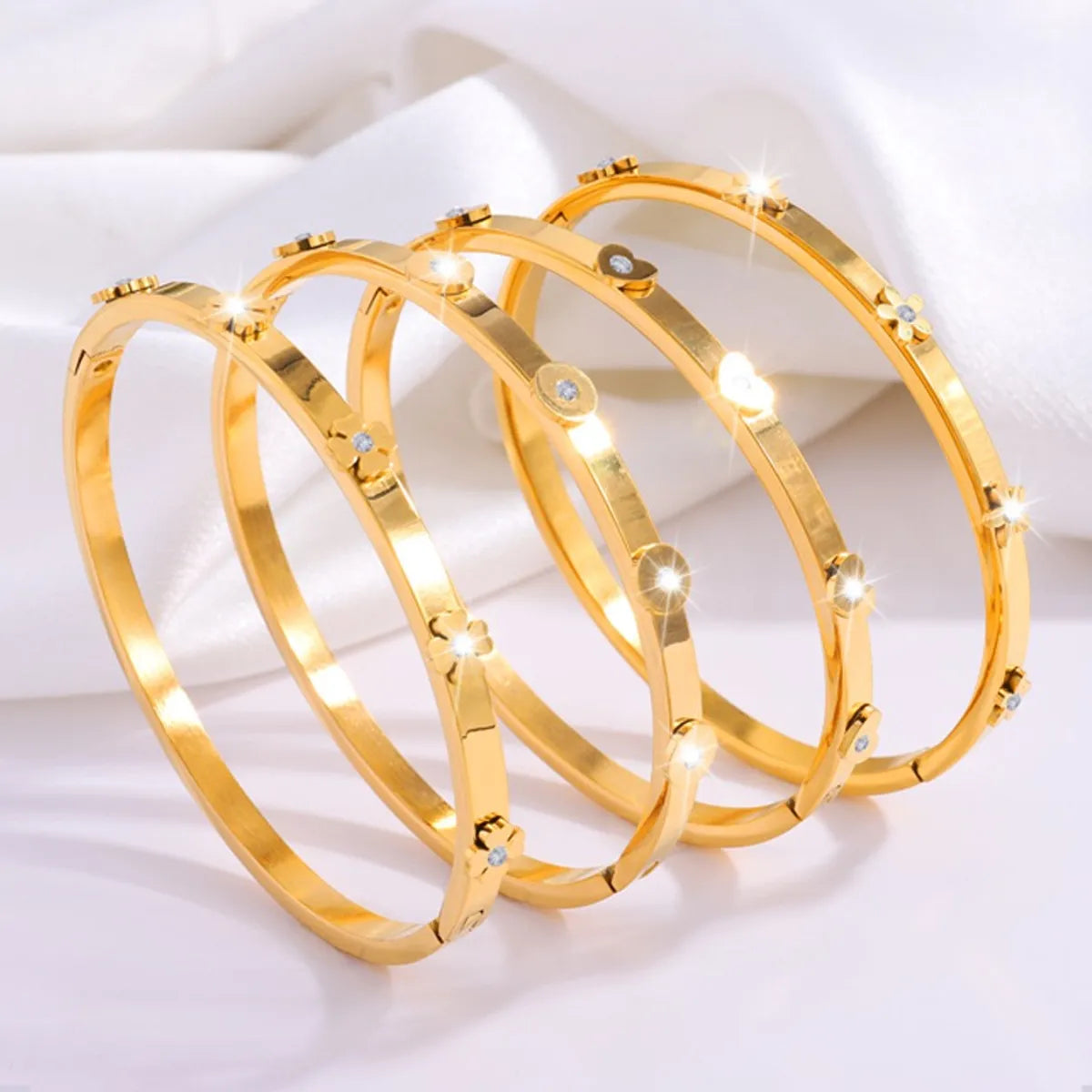 Stainless Steel Vintage Style Round Bangle