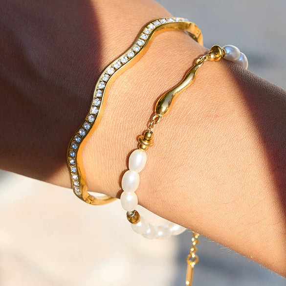 Stainless Steel Wave Bracelet With Diamonds Electroplated French Retro Geometric Style