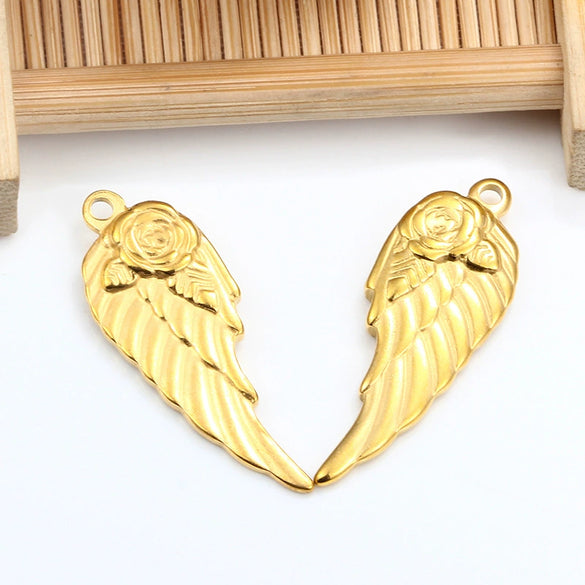 Stainless Steel Wings Pendant Necklace Jewelry Accessories With Vacuum Furnace Plating Gold And Electroplating Design