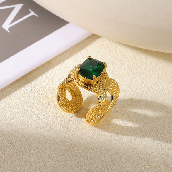 Stainless Steel Wiredrawing Fivepetal Ring With Green Zircon Electroplated Crown And Wave Pattern For Women Light Luxury Retro