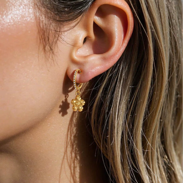 Stainless Steel Women's Earrings With Star Geometric Pattern Electroplated Highend Style