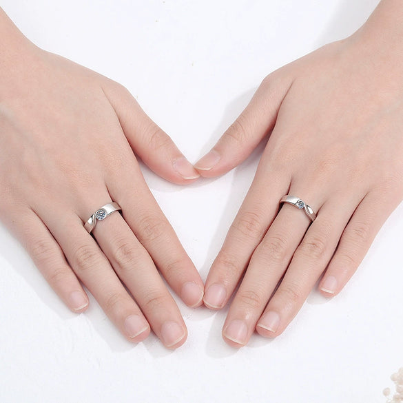 Sterling Silver Couple Ring With Heart Pattern And Electroplating Process