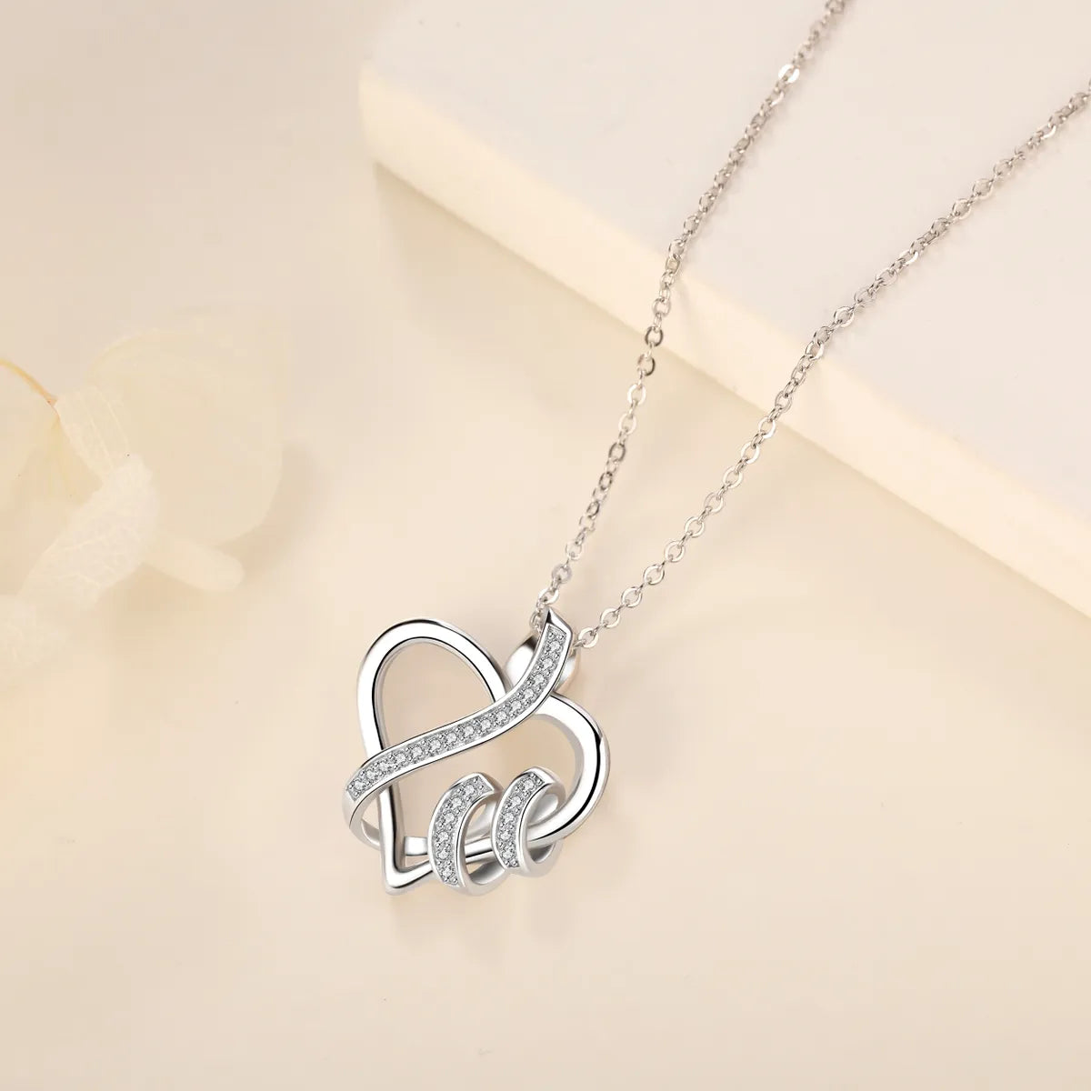 Sterling Silver Elegant Simple Style Heart Shape Inlay Zircon Pendant Necklace