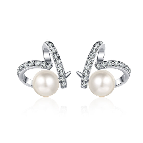 925 Sterling Silver Heart Shaped Freshwater Pearl And Moissanite Earrings With Electroplated Light Luxury Floral Style