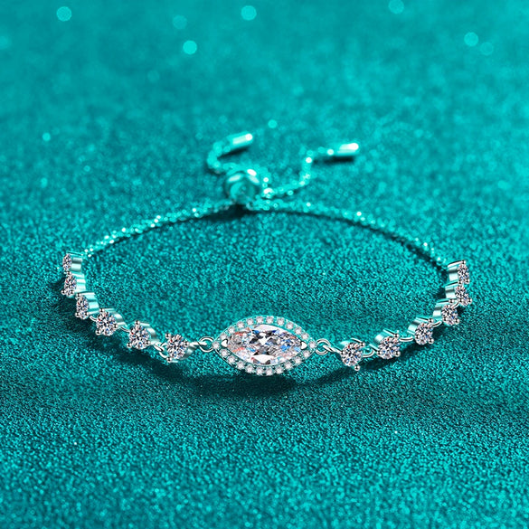 925 Sterling Silver Plated Bracelet With Sapphire Blue Horse Eye Moissanite Stretch Adjustment Electroplating Treatment Simple And Personalized For Women