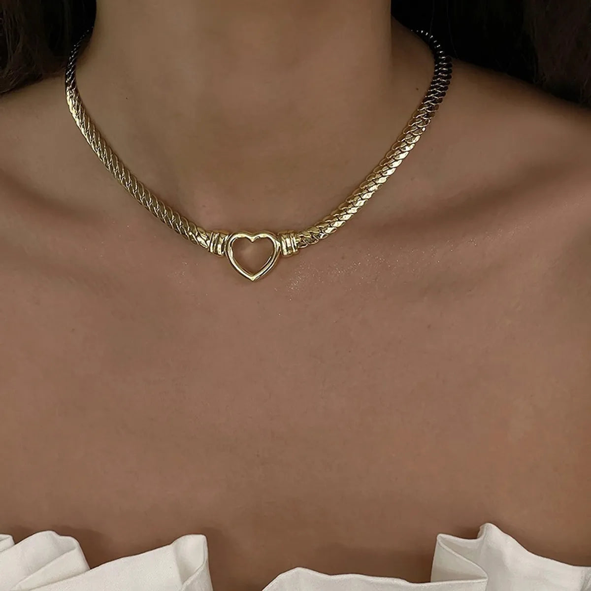 Streetwear Heart Shape Titanium Steel Plating Choker