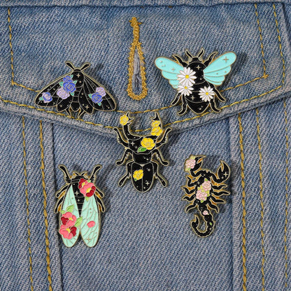 Streetwear Insect Alloy Plating Unisex Brooches