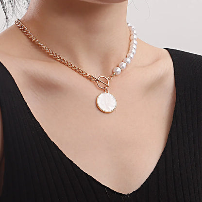 Streetwear Round Imitation Pearl Alloy Plating Inlay Shell Women's Pendant Necklace