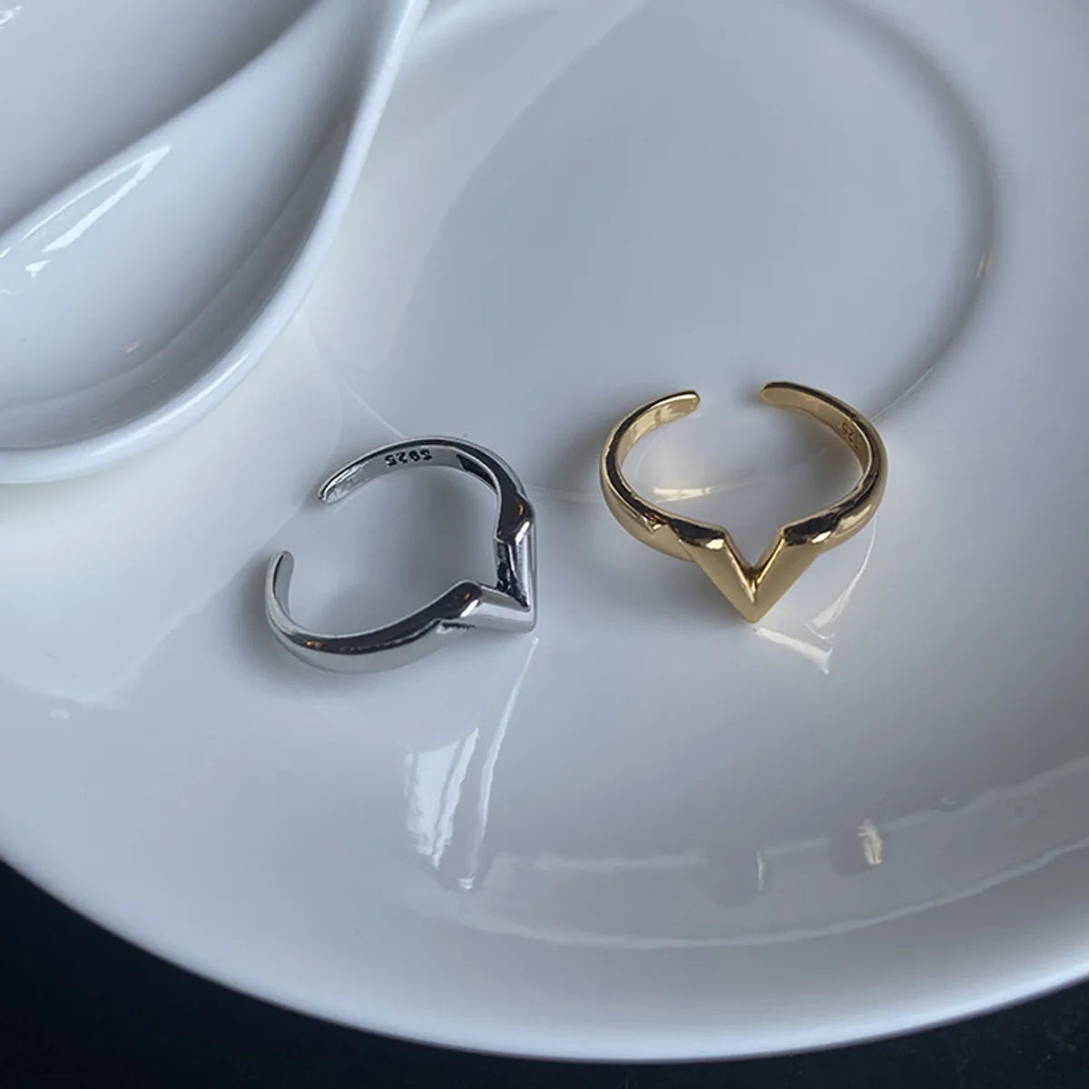 Streetwear V Shape Copper Open Rings