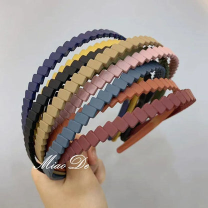 Sweet And Lovely Candy-Colored Acrylic Wavy Headband Nhof147115