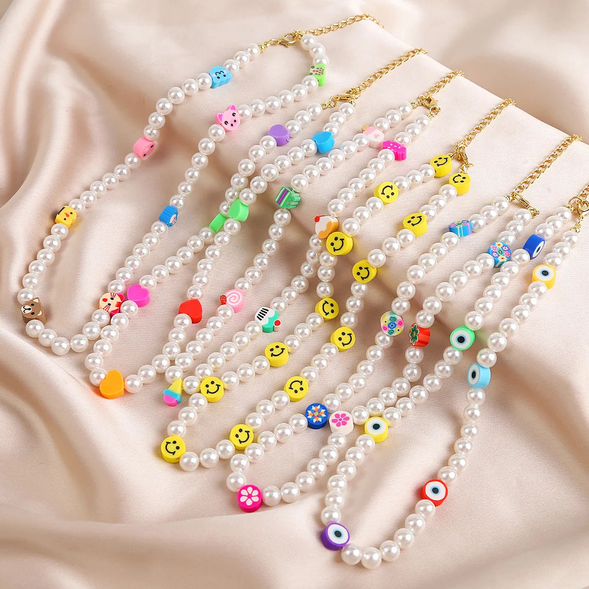 Sweet Cartoon Artificial Pearl Soft Clay Beaded Women'S Necklace