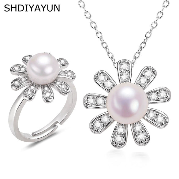 Sweet Daisy Natural Freshwater Pearl Ring Set