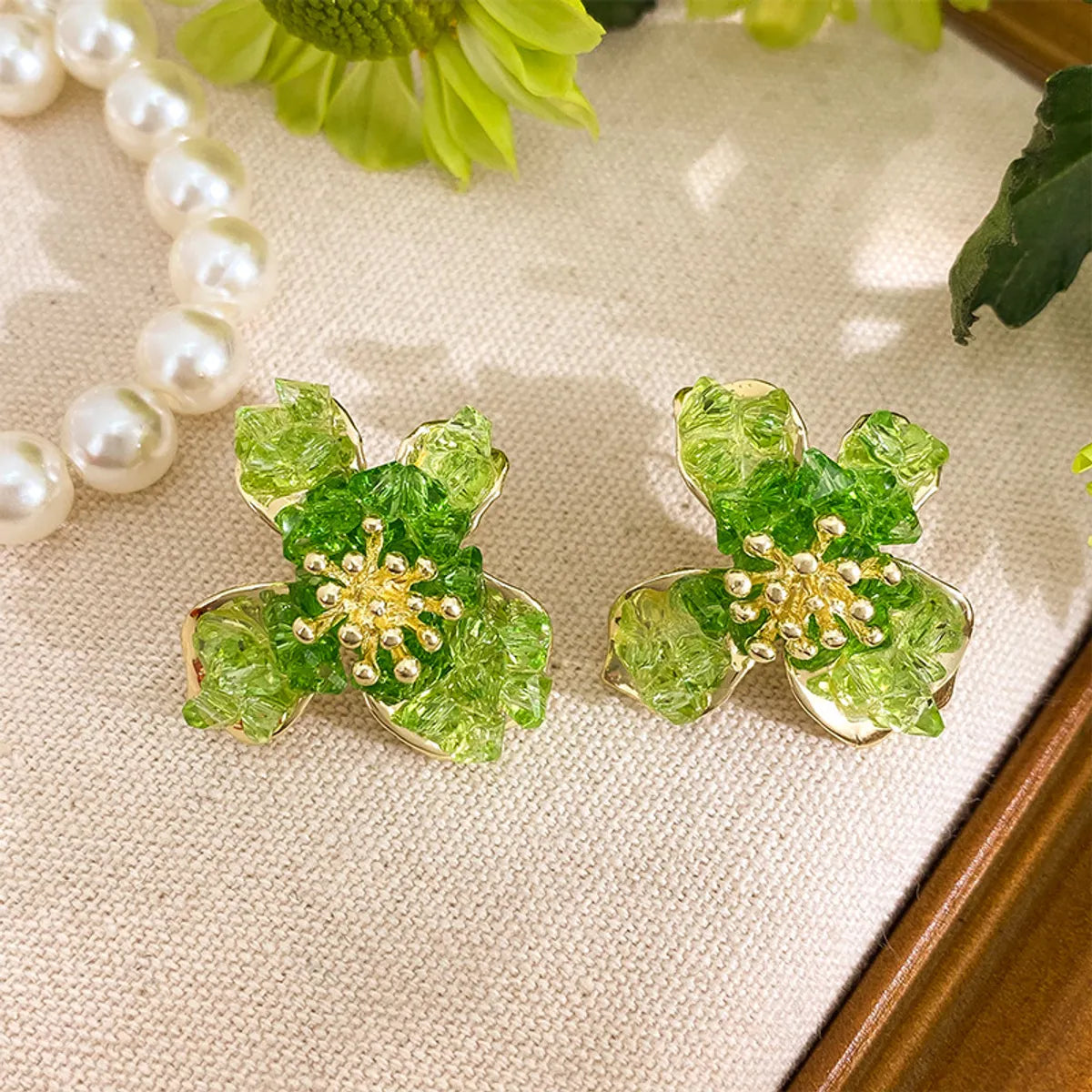 Sweet Flower Bow Knot Alloy Inlay Artificial Pearls Rhinestones Women'S Earrings