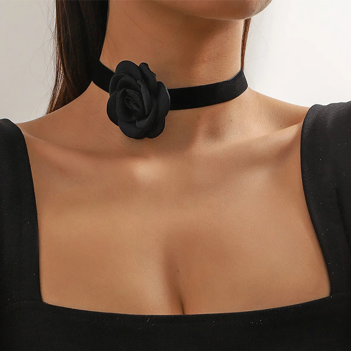 Sweet Flower Cloth Wholesale Choker