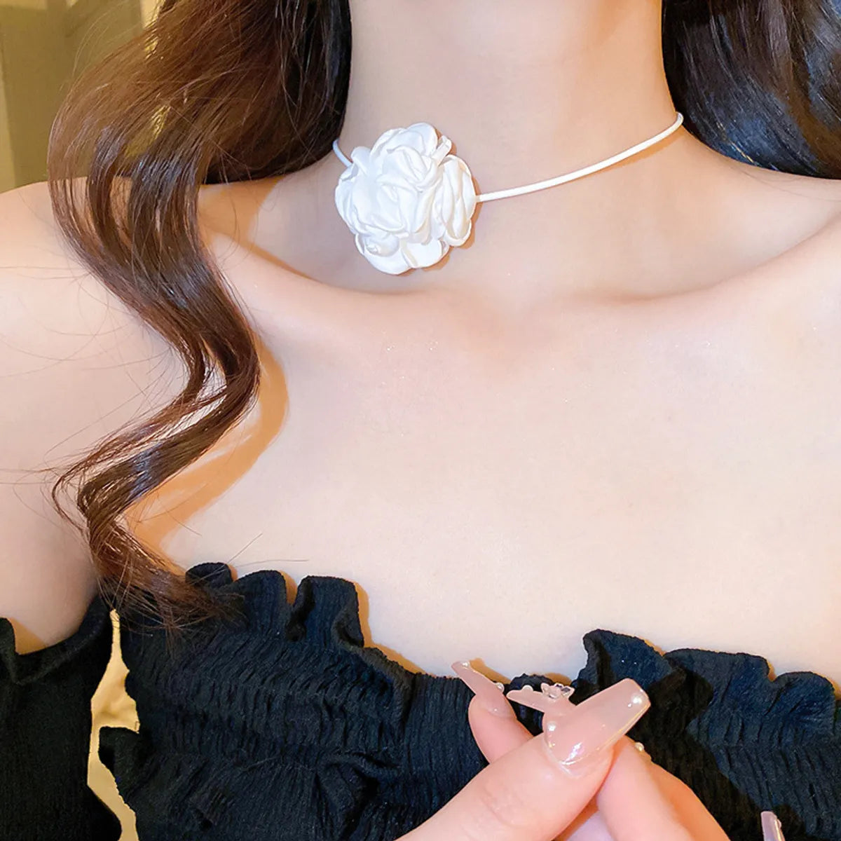 Sweet Flower Cloth Women's Choker