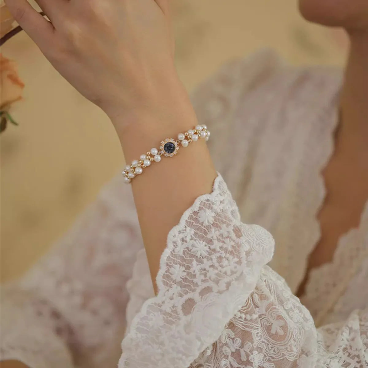 Sweet Geometric Imitation Pearl Wholesale Bracelets