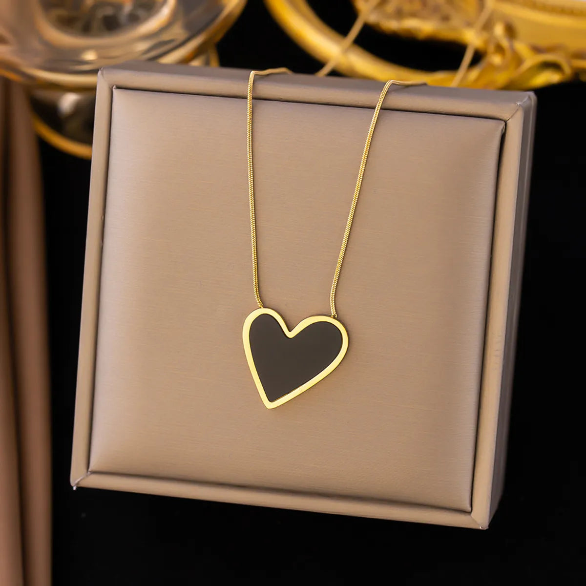 Wholesale Jewelry Sweet Heart Shape 304 Stainless Steel Acrylic 18K Gold Plated Plating Necklace