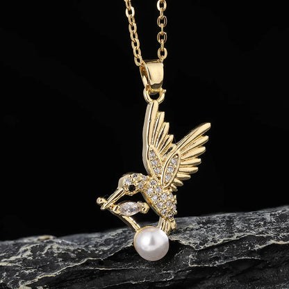 Sweet Simple Style Bird Copper Gold Plated Zircon Pendant Necklace In Bulk