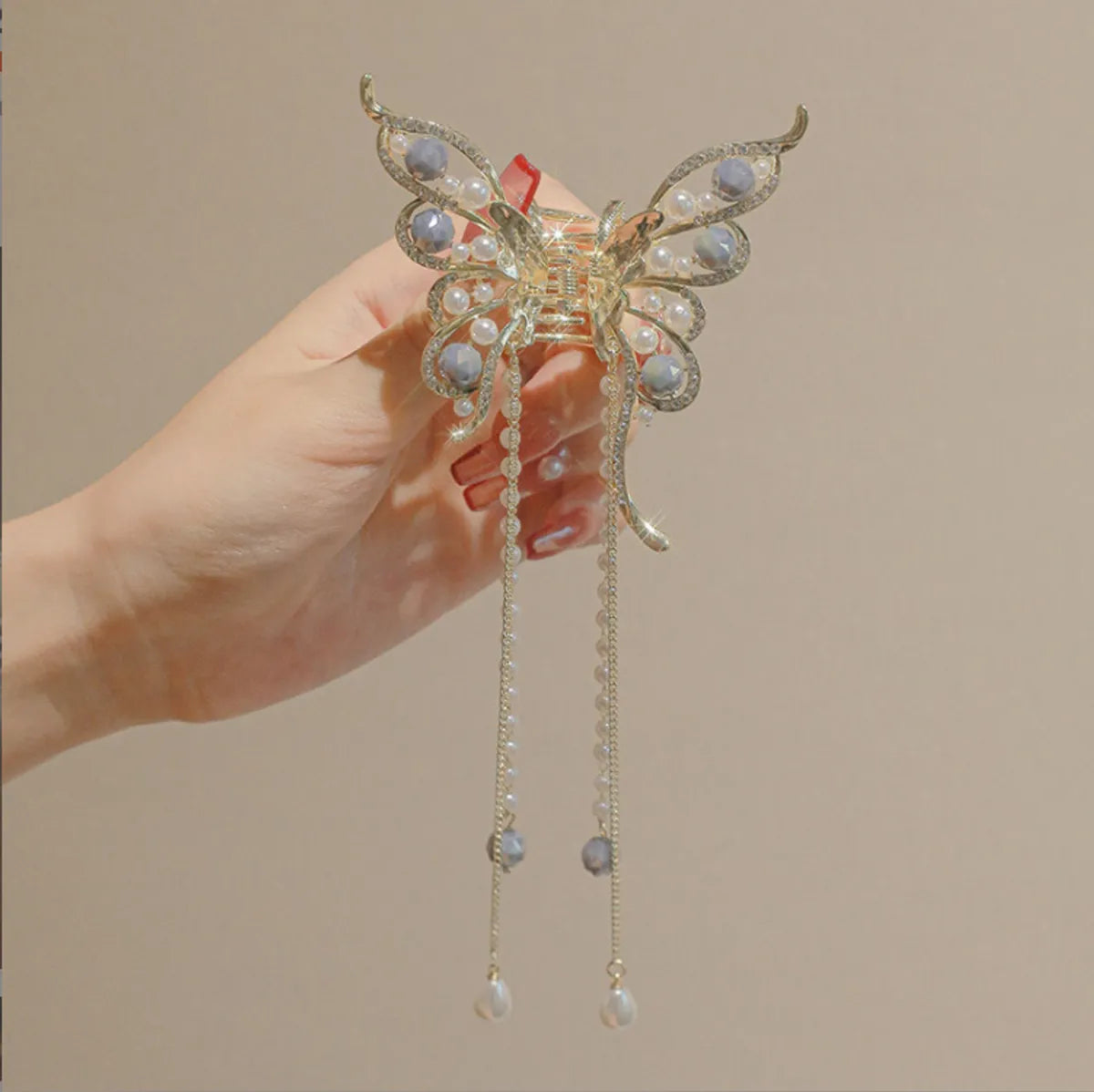 Sweet Simple Style Butterfly Alloy Tassel Plating Inlay Artificial Pearls Rhinestones Hair Claws