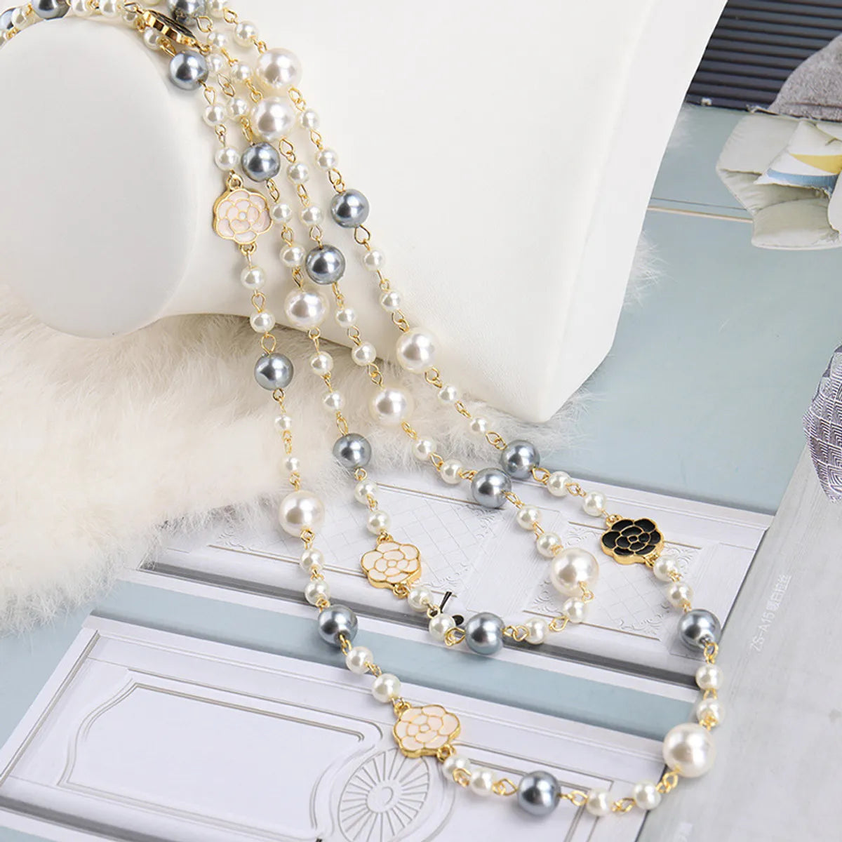 Sweet Simple Style Flower Imitation Pearl Alloy Beaded Enamel Women's Long Necklace