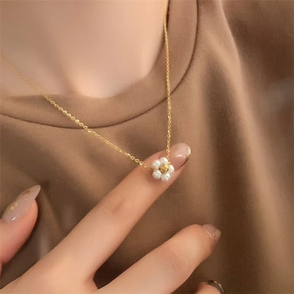 Sweet Simple Style Flower Titanium Steel Inlay Artificial Pearls Pendant Necklace