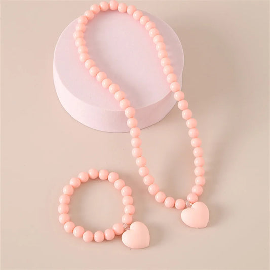 Sweet Simple Style Heart Shape Arylic Resin Beaded Girl'S Necklace