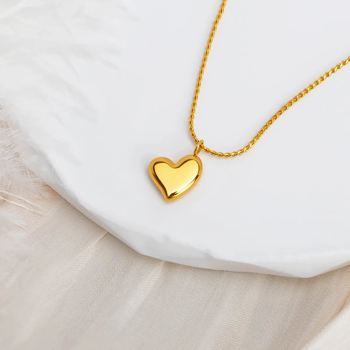 Sweet Simple Style Heart Shape Titanium Steel Pendant Necklace