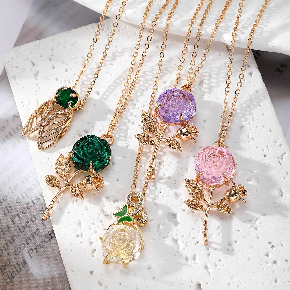 Sweet Simple Style Shiny Insect Rose Artificial Crystal Artificial Crystal Alloy Wholesale Pendant Necklace