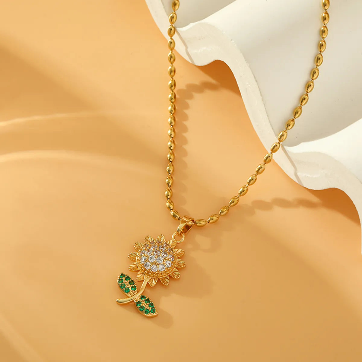 Sweet Simple Style Sunflower Stainless Steel Copper Plating Inlay Zircon 18k Gold Plated Pendant Necklace