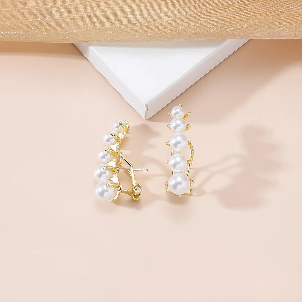 Sweet Solid Color Alloy Women's Ear Studs