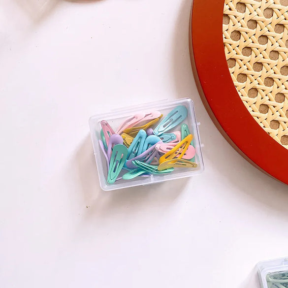 Sweet Solid Color Metal Hair Clip