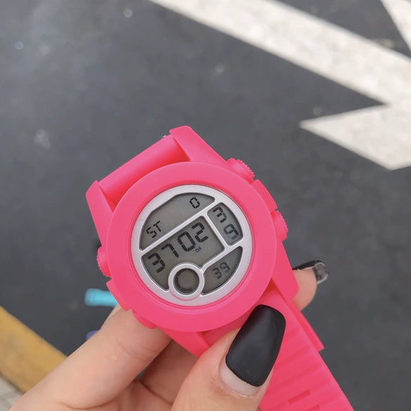 Teenagers Plastic And Silicone Round Dial Electronic Sports Watch Leisure Style Allmatch Couple's Watch