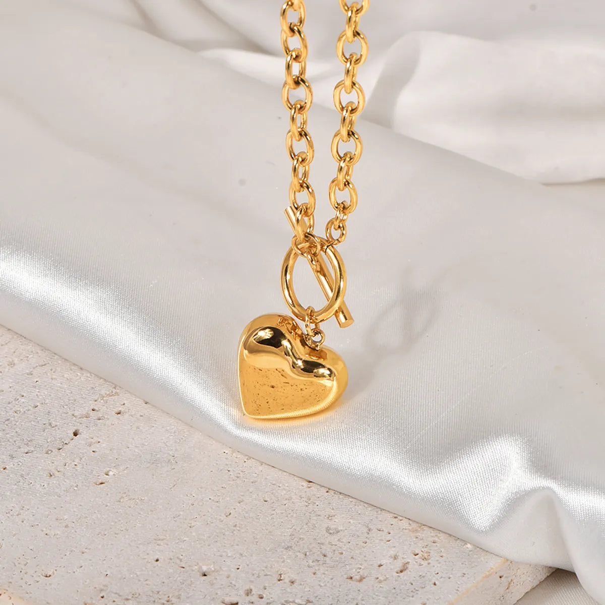 Titanium Steel 18K Gold Plated Cute Sweet Heart Shape Polishing Pendant Necklace