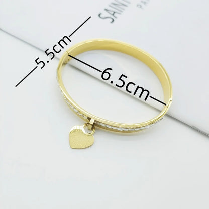 Titanium Steel 18K Gold Plated Elegant Glam Classical Heart Shape Inlay Rhinestones Bangle