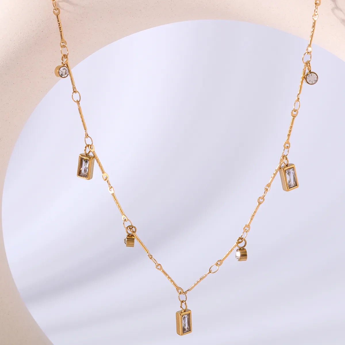 304 Stainless Steel 18K Gold Plated Romantic Simple Style Shiny Inlay Round Rectangle Zircon Necklace