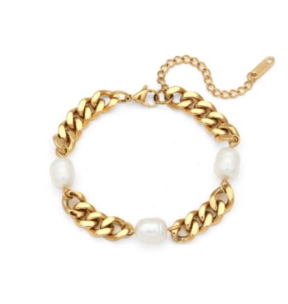 Simple Style Classic Style Solid Color 304 Stainless Steel Titanium Steel 18K Gold Plated Freshwater Pearl Bracelets In Bulk