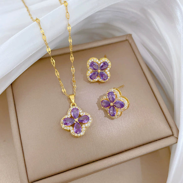 Titanium Steel And Copper Women's Cartoon Style Microinlaid Zircon Amethyst Fourleaf Flower Pendant Lip Chain Jewelry With Cross Crown Roman Numerals Electroplating