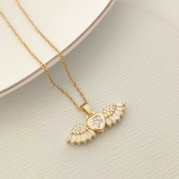 Titanium Steel And Copper Women's Heart Shape Elegant Microinlaid True Gold Light Luxury Electroplated Necklace With Cross Chain