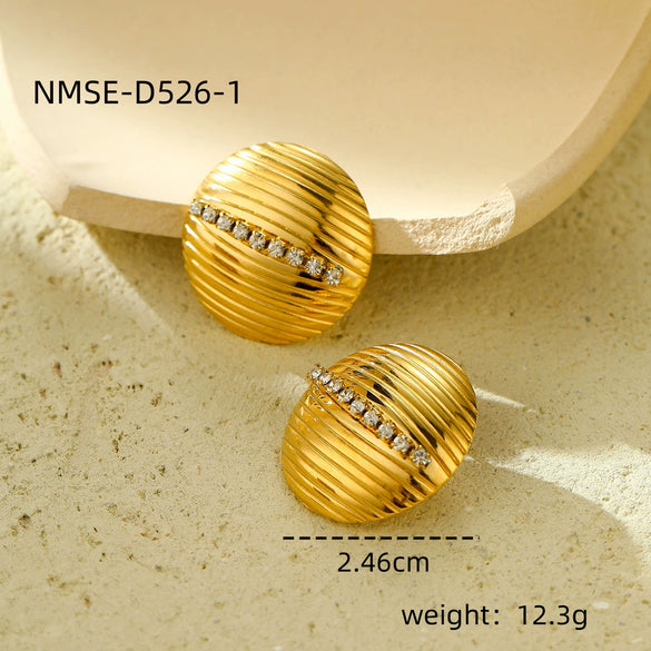 Titanium Steel And Stainless Steel Fashionable Light Luxury Electroplated Heart And Fivepointed Star Hollow Earrings For Women