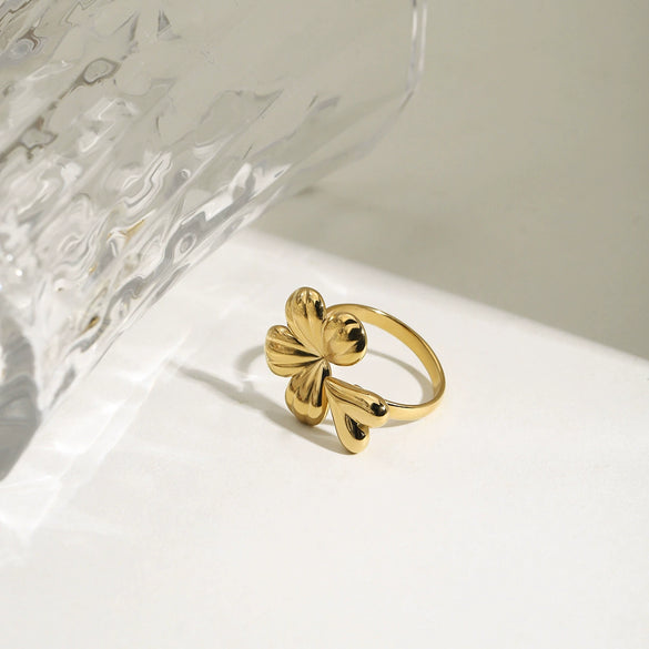 Titanium Steel And Stainless Steel Four Leaf Clover Split Ring With Electroplating Women's Niche Design