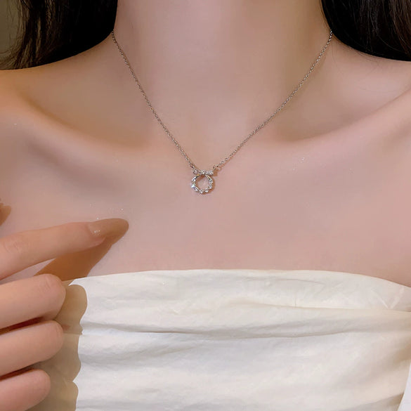 Titanium Steel Bow Necklace For Women Light Luxury Casual High End Clavicle Chain With Electroplating