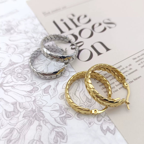 Titanium Steel Braided Circle Geometric Earrings For Women With Polishing Treatment