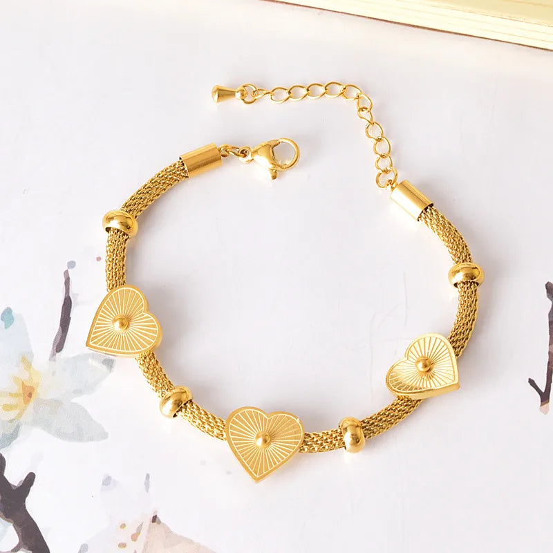 Casual Simple Style Heart Shape Flower Butterfly 304 Stainless Steel 18K Gold Plated Bracelets In Bulk