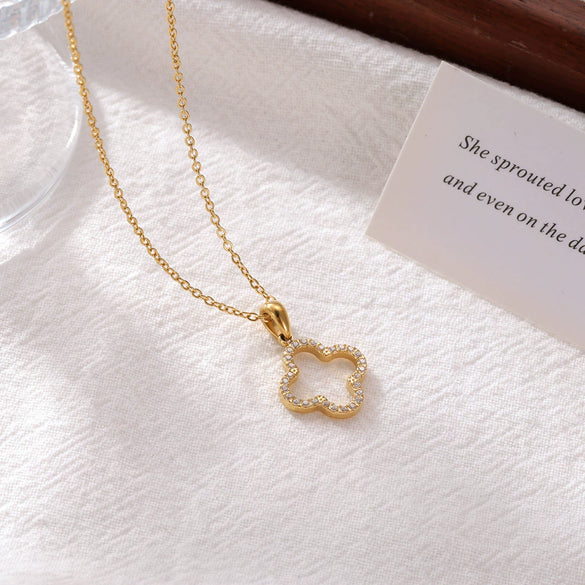 Titanium Steel Clavicle Necklace Minimalist Geometric Leaves Electroplated O Chain For Women