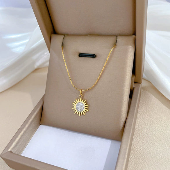 Titanium Steel Cold Necklace With Sunflower Pattern And Electroplating For Female Cartoon Style